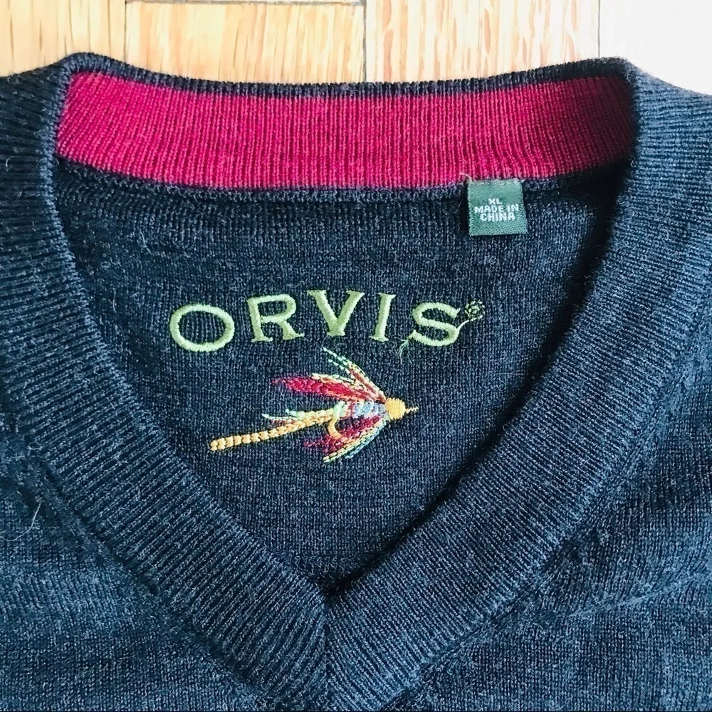Orvis fine merino wool dark gray vneck swe…